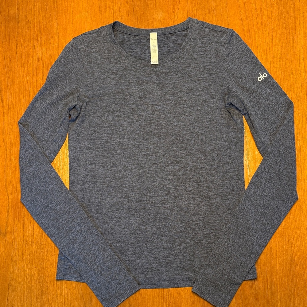 ALO Yoga Heather blue Long Sleeve Top womens